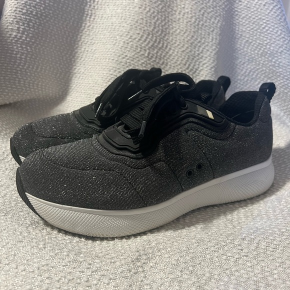 PRADA SPORT WOMENS SIZE 36.5 (us 6.5) fits like 7 lightly worn - Picture 7 of 9